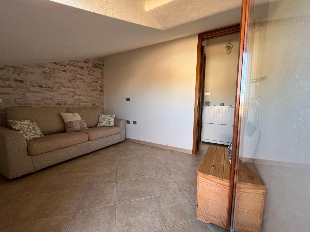 Charlotte Apartment - For Family And Groups Porto Torres Exterior photo