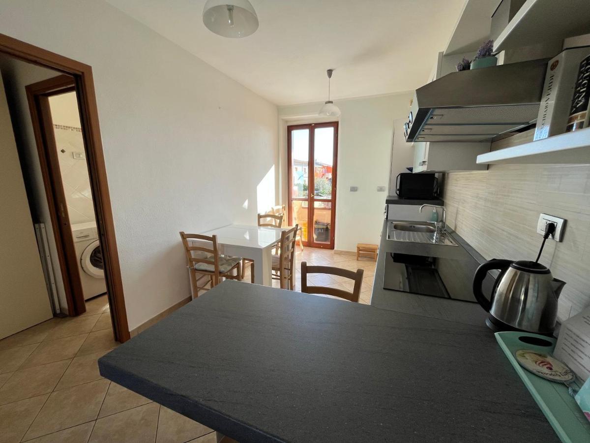 Charlotte Apartment - For Family And Groups Porto Torres Exterior photo
