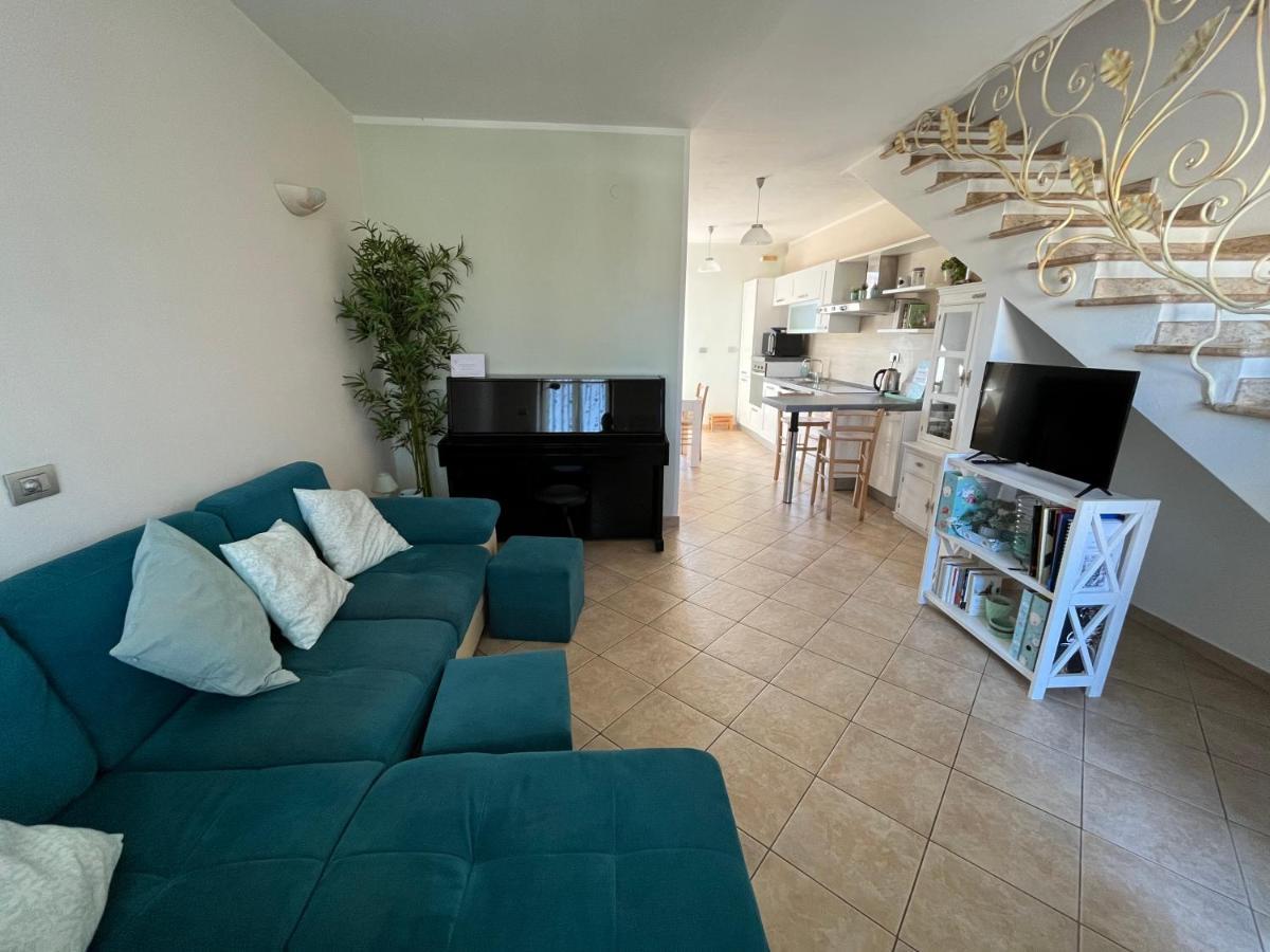 Charlotte Apartment - For Family And Groups Porto Torres Exterior photo