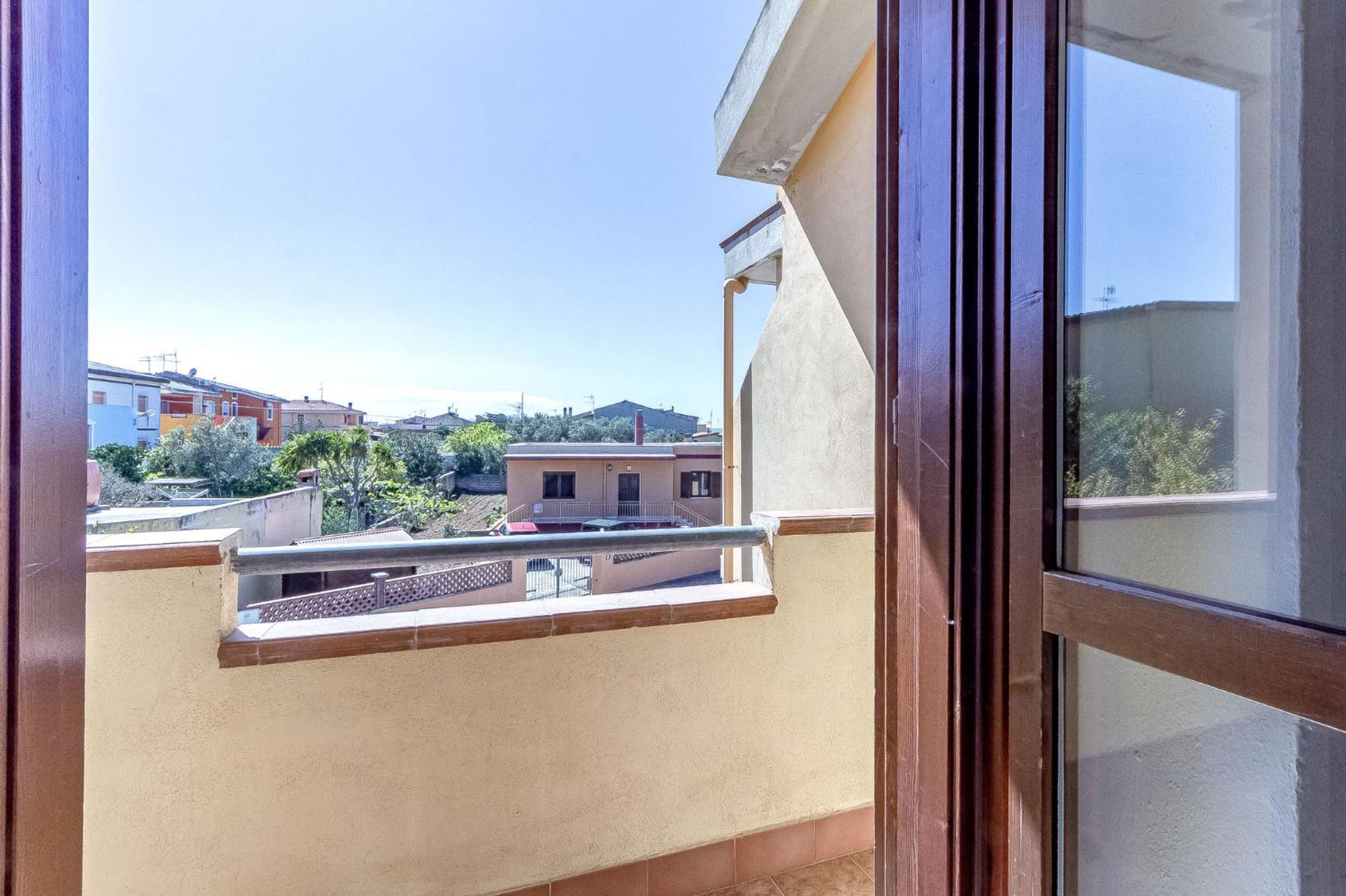 Charlotte Apartment - For Family And Groups Porto Torres Exterior photo