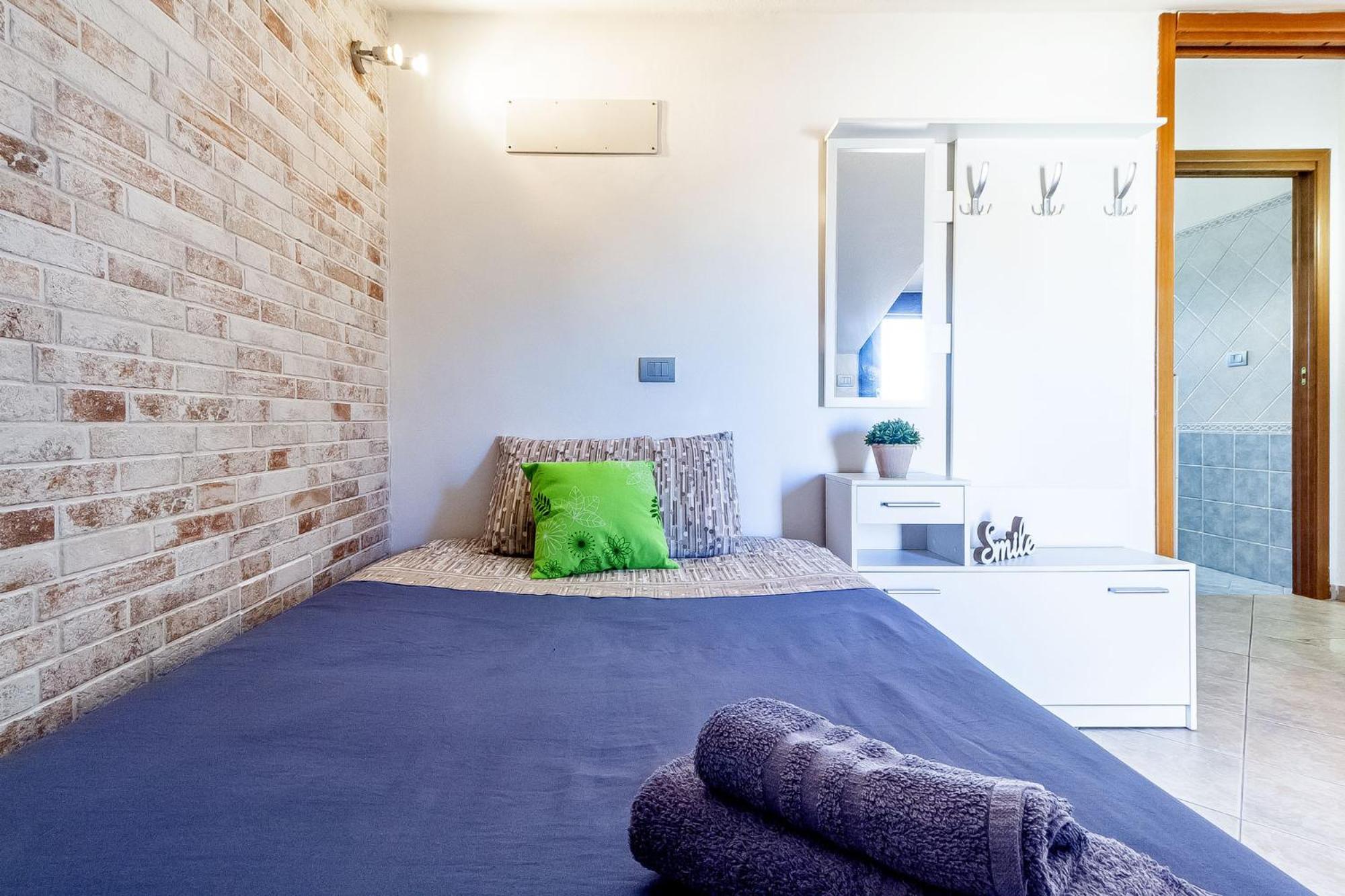 Charlotte Apartment - For Family And Groups Porto Torres Exterior photo